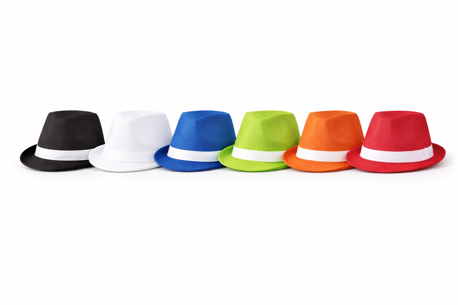 Polyester straw hat with white coloured band